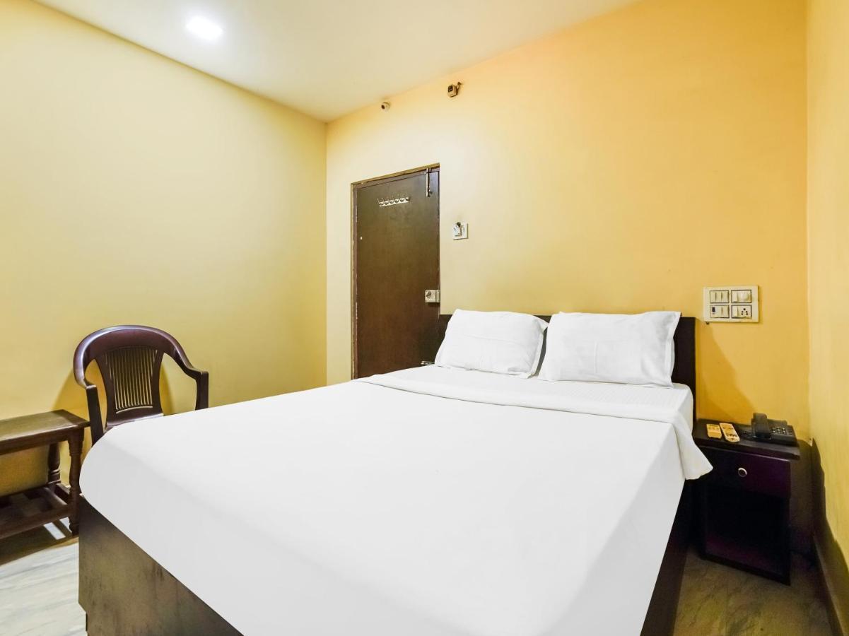 Rājahmundry Oyo 84039 Tirumala Grand מראה חיצוני תמונה