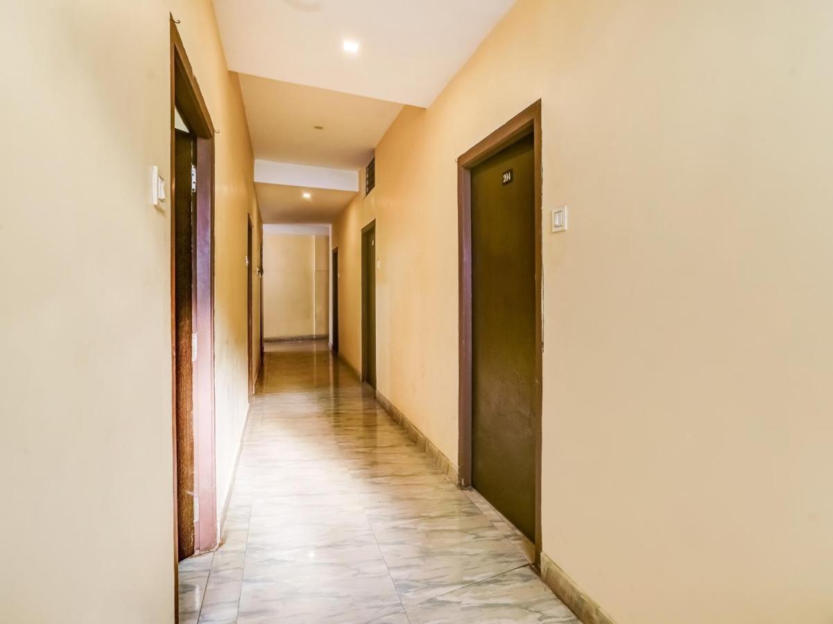 Rājahmundry Oyo 84039 Tirumala Grand מראה חיצוני תמונה